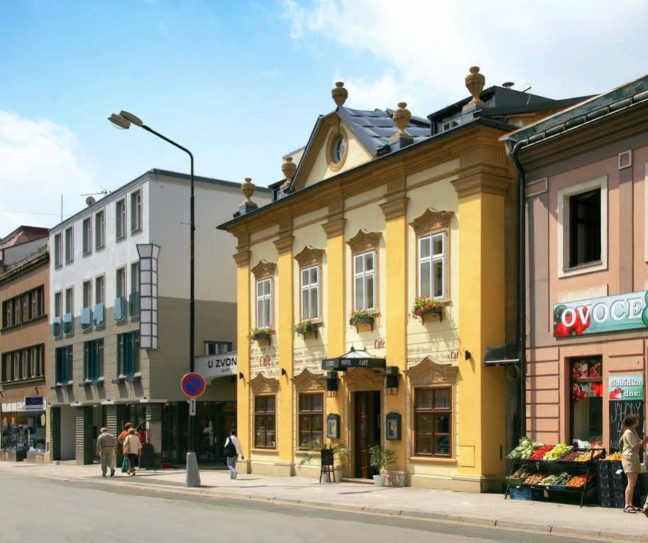 Hotel U Zvonu Vrchlabí Dış mekan fotoğraf